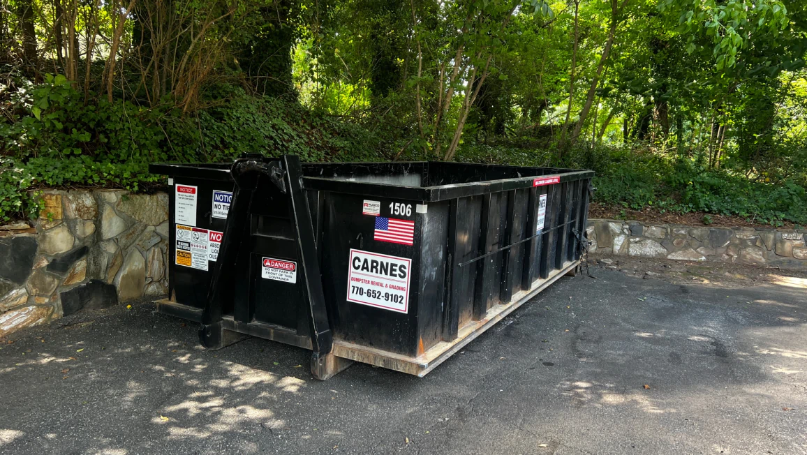 15 Yard Roll Off Dumpster in Lithia Springs, GA (1) 15 Yard Roll Off Dumpster in Lithia Springs, GA (1)