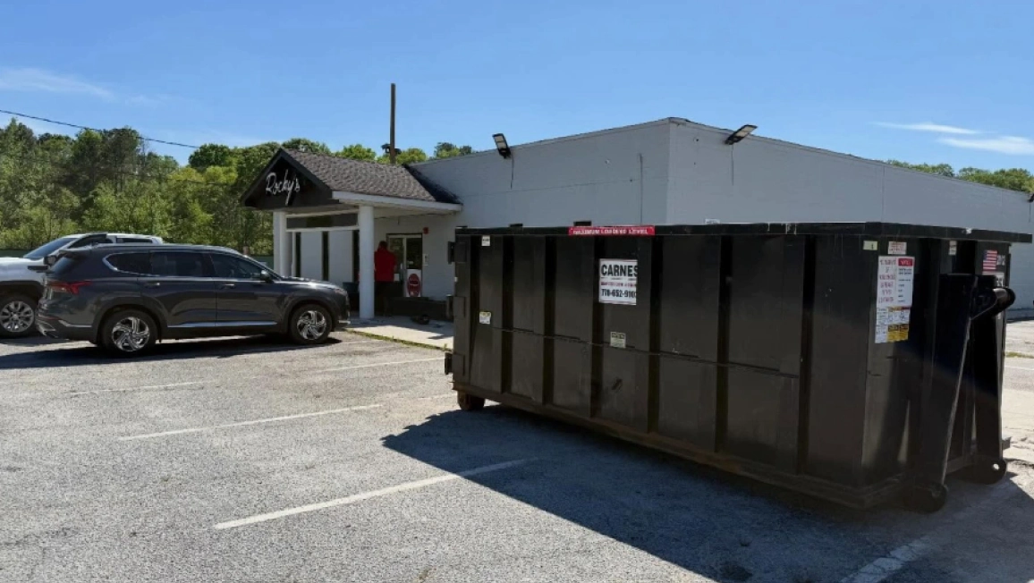 20 Yard Roll Off Dumpster in Lithia Springs, GA (1) 20 Yard Roll Off Dumpster in Lithia Springs, GA (1)